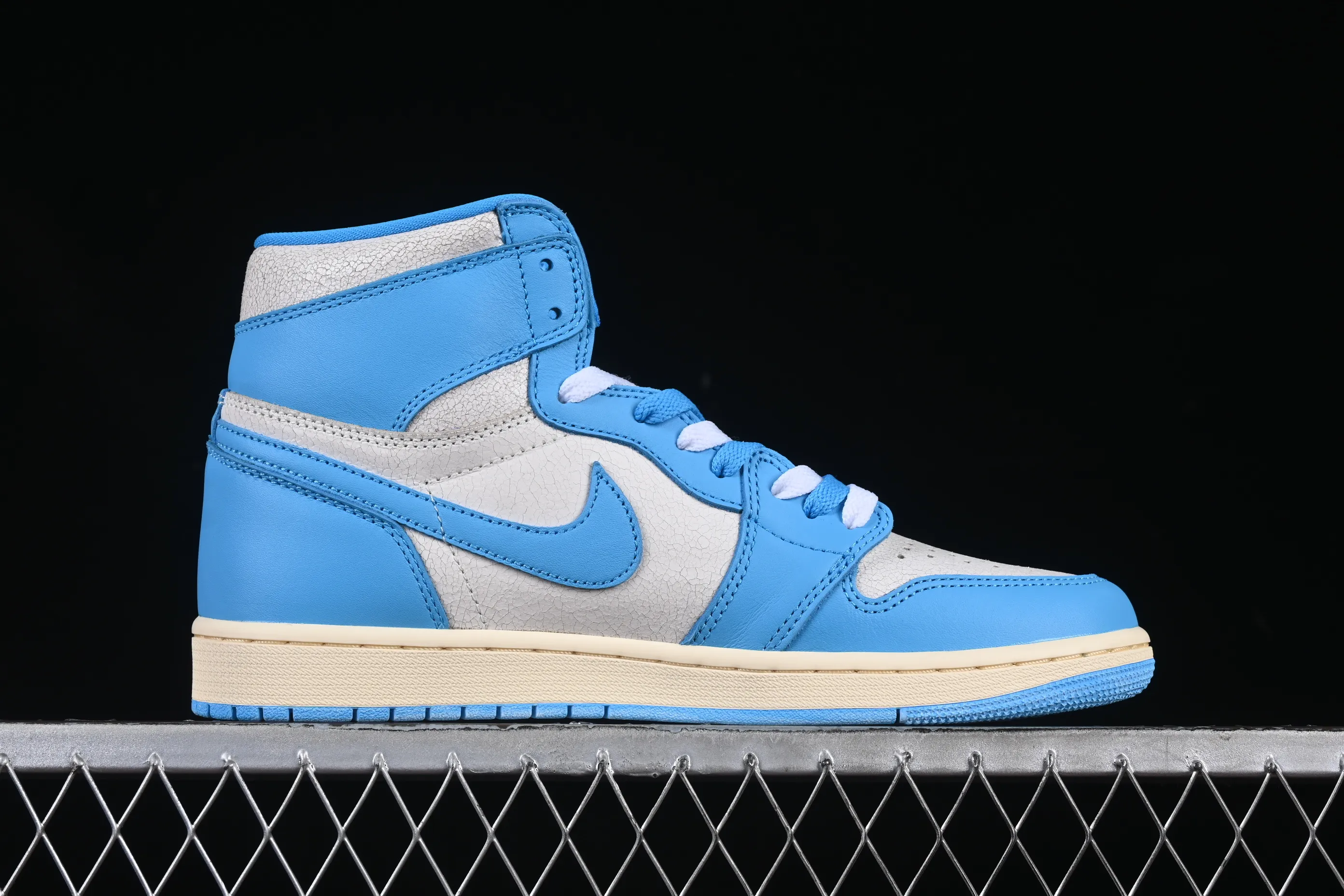 All categories Air Jordan Jordan series basketball shoes Air Jordan 1 High Foreign trade version Air Jordan 1 High OG "UNC Reimagined" AJ1 Joe 1 distressed North Carolina blue DZ5485-402